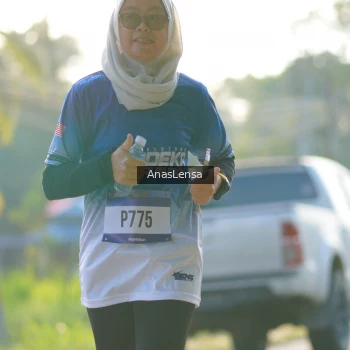 Runner Photo 3472450