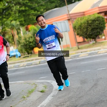 Runner Photo 3472459