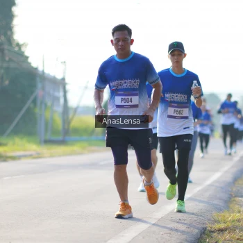 Runner Photo 3472506
