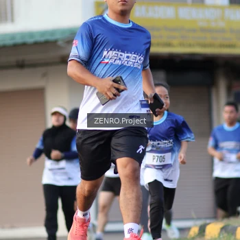 Runner Photo 3472507
