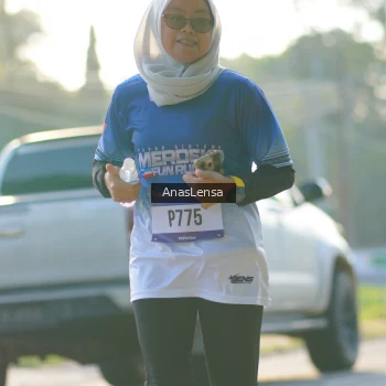 Runner Photo 3472527