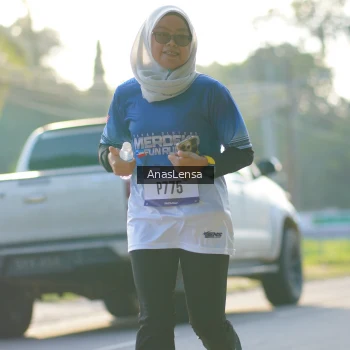 Runner Photo 3472530