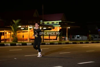 Runner Photo 3472536