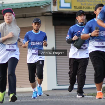 Runner Photo 3472552