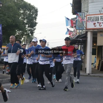 Runner Photo 3472568