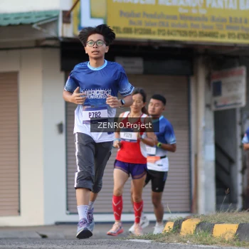 Runner Photo 3472578