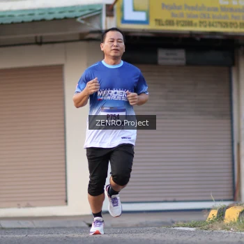 Runner Photo 3472614
