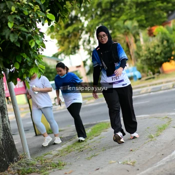 Runner Photo 3472640
