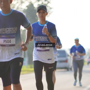 Runner Photo 3472645