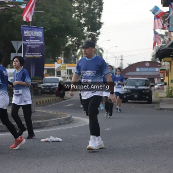 Runner Photo 3472655