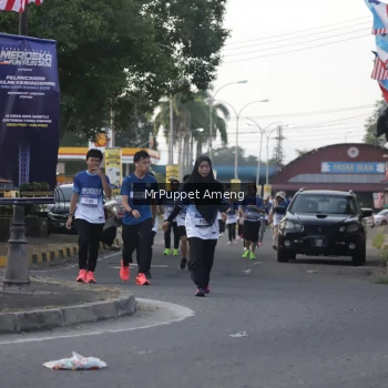 Runner Photo 3472708