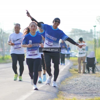 Runner Photo 3472719
