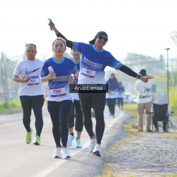 Runner Photo 3472721
