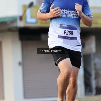Runner Photo 3472725