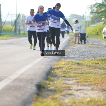 Runner Photo 3472735