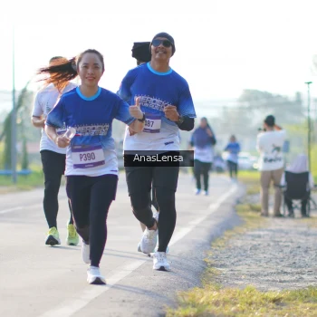 Runner Photo 3472743