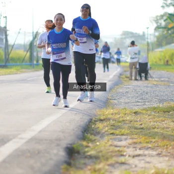 Runner Photo 3472759