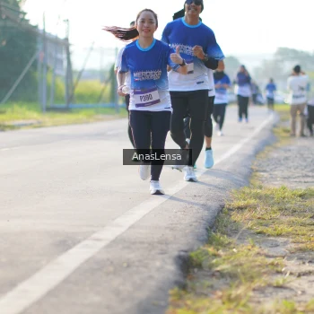 Runner Photo 3472760