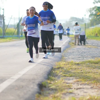 Runner Photo 3472761