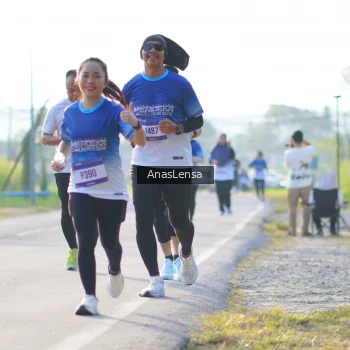 Runner Photo 3472762