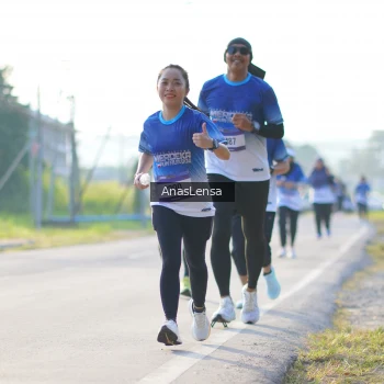 Runner Photo 3472775
