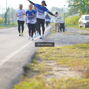 Runner Photo 3472778