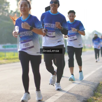 Runner Photo 3472781
