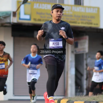 Runner Photo 3472817