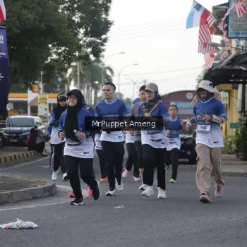 Runner Photo 3472825