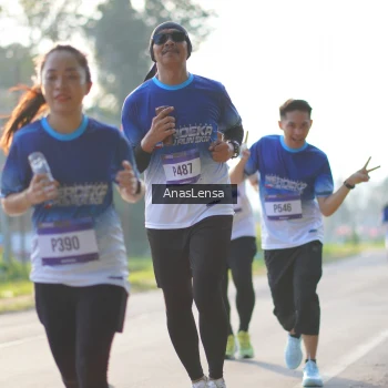 Runner Photo 3472829