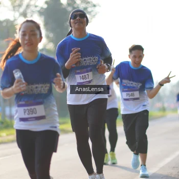 Runner Photo 3472830