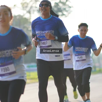 Runner Photo 3472837