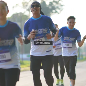 Runner Photo 3472844