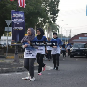 Runner Photo 3472853