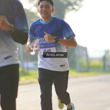 Runner Photo 3472857