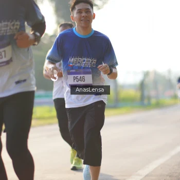 Runner Photo 3472858