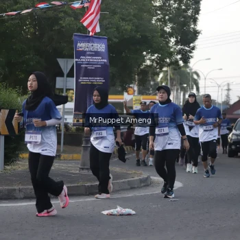Runner Photo 3472863