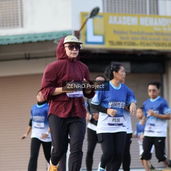 Runner Photo 3472865