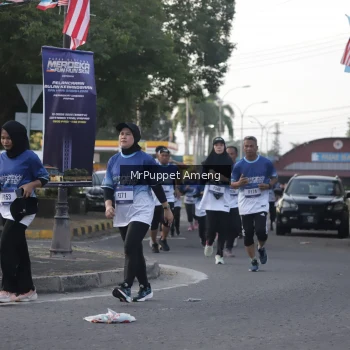 Runner Photo 3472867