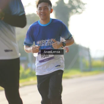 Runner Photo 3472871