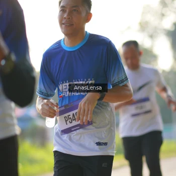 Runner Photo 3472873