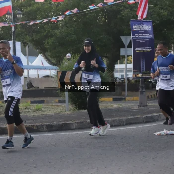 Runner Photo 3472906