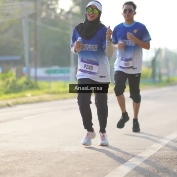 Runner Photo 3472919