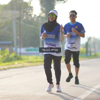 Runner Photo 3472920