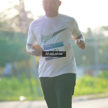 Runner Photo 3472921