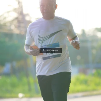 Runner Photo 3472925