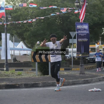 Runner Photo 3472929