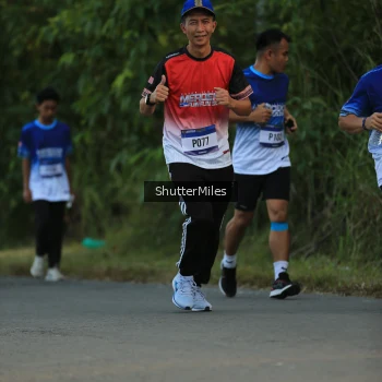 Runner Photo 3472933