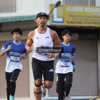 Runner Photo 3472953
