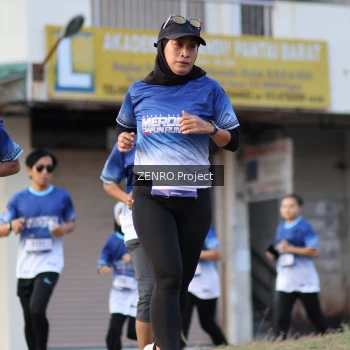 Runner Photo 3472958